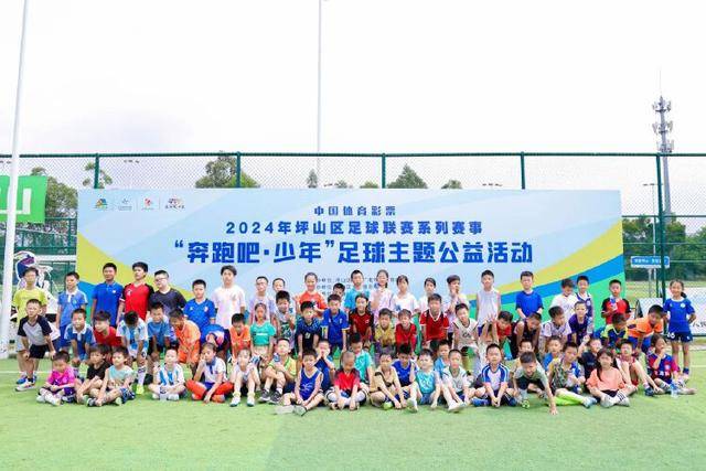 新赛季十大球员揭晓！约基奇蝉联榜首，国际球员包揽前五，老将集体落榜